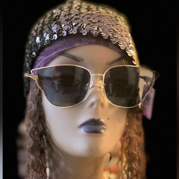 Betsy Johnson Cat Eye Sunglasses. SELECT PIC A B or D - Picture 7 of 12